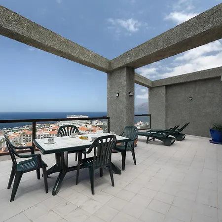 Al Mar Gigantes * Puerto de Santiago (Tenerife)