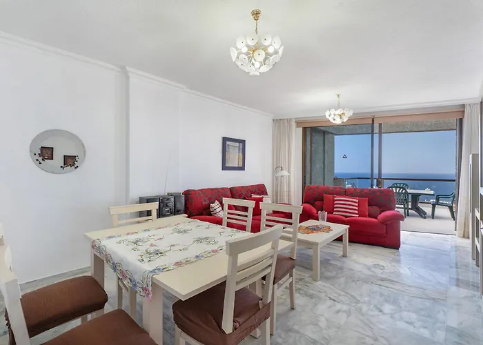 Al Mar Gigantes Puerto de Santiago (Tenerife)